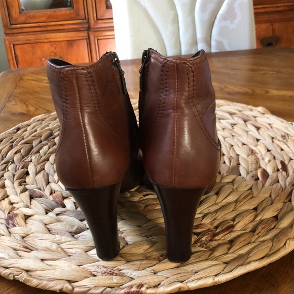 Geox Respira  women ankle boots. - Picture 5 of 6